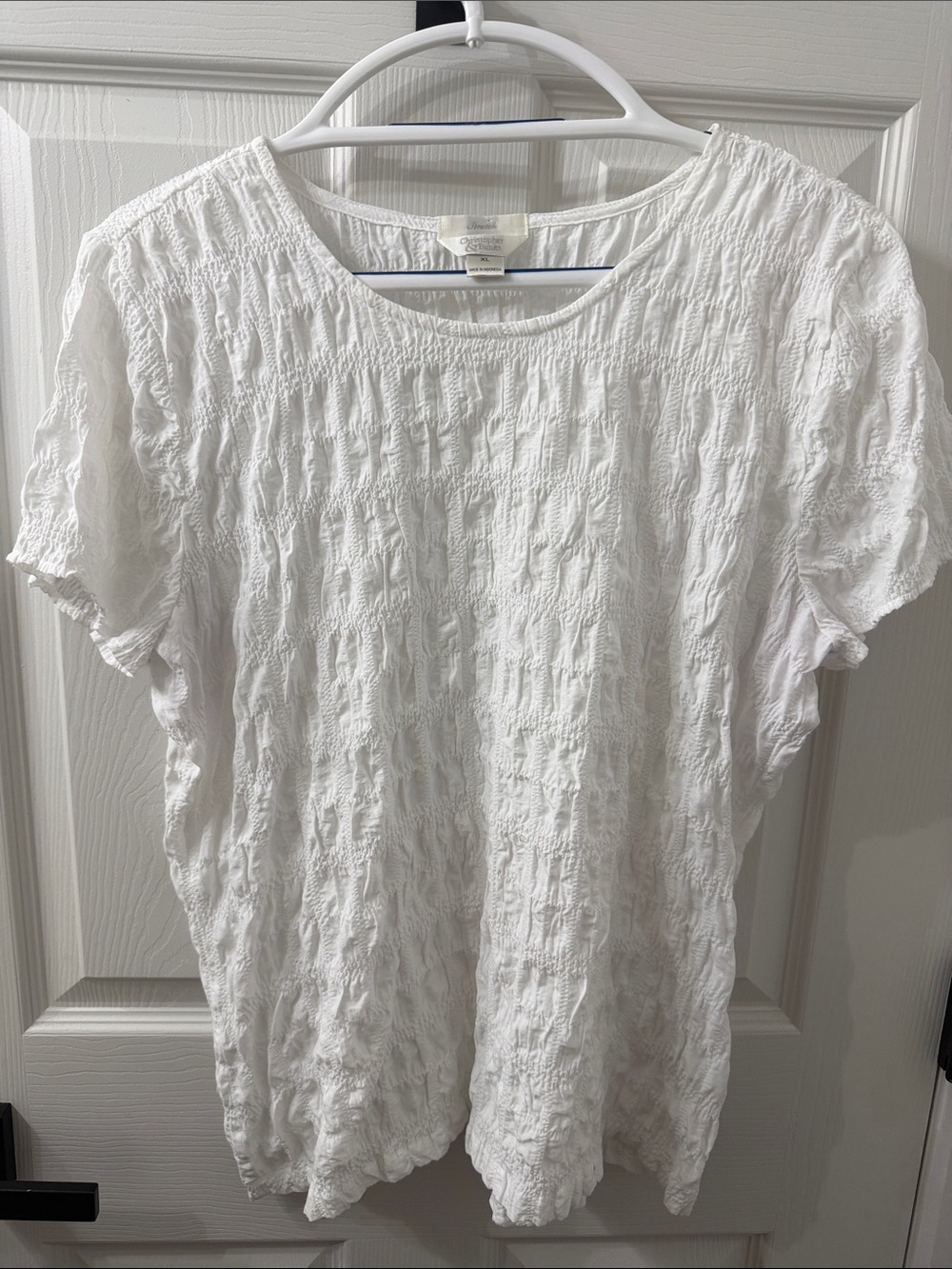 Women’s Christopher & Banks (stretch ) White Textured Short Sleeve Top